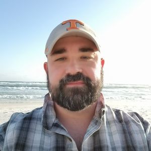 Meet your Posher, Clint